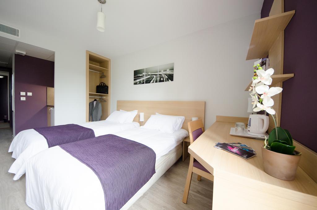 Eastlodge Lyon Est Eurexpo Saint-Priest  Zimmer foto